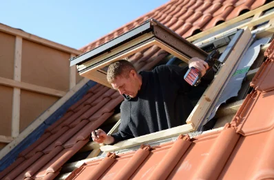 Pose de fenêtres de toit Velux à Lanas